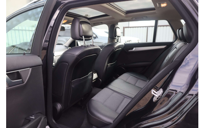 Mercedes-Benz C250 C250 - автомобили, коли, обяви за нови и употребявани 25