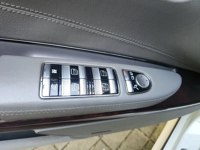 Mercedes-Benz CL 55 AMG - автомобили, коли, обяви за нови и употребявани 11