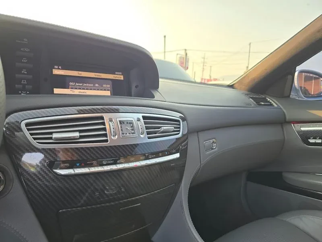 Mercedes-Benz CL 63 AMG - автомобили, коли, обяви за нови и употребявани 13