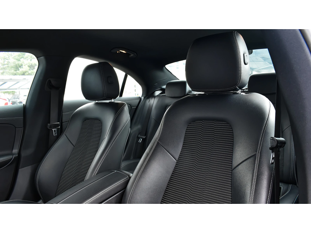 Mercedes-Benz CLA 180 d Coupe Progressive - автомобили, коли, обяви за нови и употребявани 9