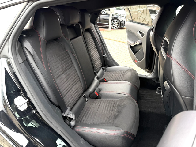 Mercedes-Benz CLA 200 AMG180#FACE#NAVI#CAMERA#ПОДГРЕВ#KEYLESS#ALCANTARA - автомобили, коли, обяви за нови и употребявани 12
