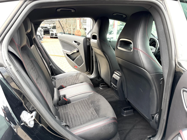 Mercedes-Benz CLA 200 AMG180#FACE#NAVI#CAMERA#ПОДГРЕВ#KEYLESS#ALCANTARA - автомобили, коли, обяви за нови и употребявани 13