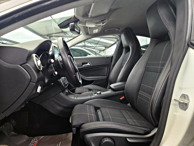 Mercedes-Benz CLA 200 AMG/FACE/GERMANY/DISTRONIC/CAMERA/AMBIENT/F1/LIZIN - автомобили, коли, обяви за нови и употребявани 14