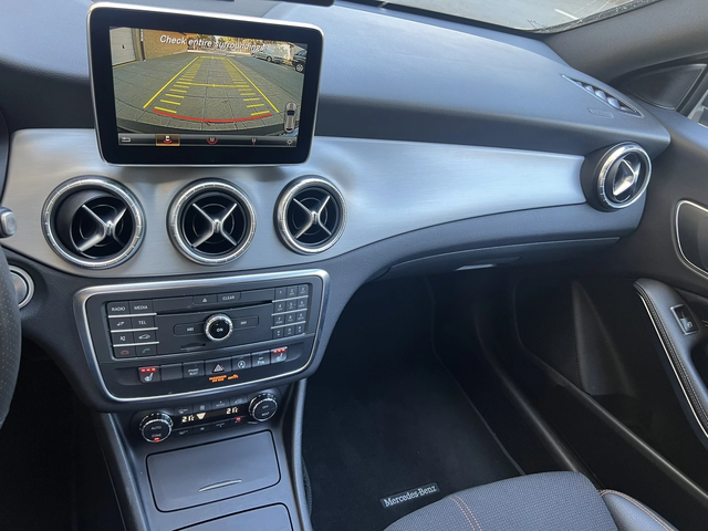 Mercedes-Benz CLA 220 CLA 220d 4x4 - автомобили, коли, обяви за нови и употребявани 15