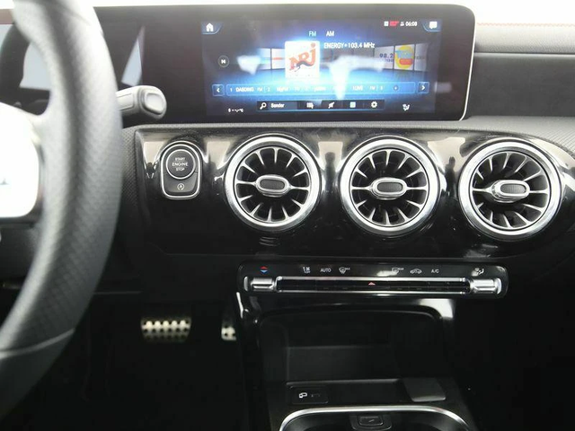 Mercedes-Benz CLA 220 d AMG - автомобили, коли, обяви за нови и употребявани 6