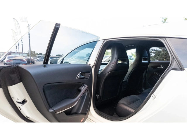 Mercedes-Benz CLA 220 D EDITION 1 FULL AMG LINE АЛКАНТАРА ЛИЗИНГ 100% - автомобили, коли, обяви за нови и употребявани 15