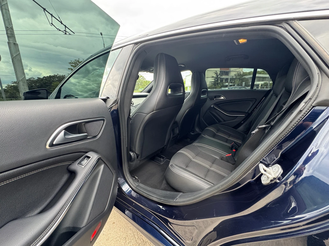 Mercedes-Benz CLA 220 Shooting-BRAKE - автомобили, коли, обяви за нови и употребявани 11