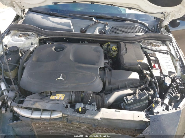 Mercedes-Benz CLA 250 2.0L I-4 DI, DOHC, VVT, TURBO, 208HP Front Wheel Drive - автомобили, коли, обяви за нови и употребявани 9