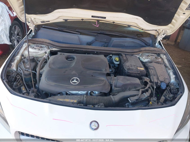 Mercedes-Benz CLA 250 2.0L I-4 DI, DOHC, VVT, TURBO, 208HP Front Wheel Drive - автомобили, коли, обяви за нови и употребявани 9