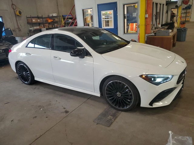 Mercedes-Benz CLA 250 AMG PKG* 4MATIC* 360* DISTRONIC* DIGITAL* КОЖА* - автомобили, коли, обяви за нови и употребявани 3