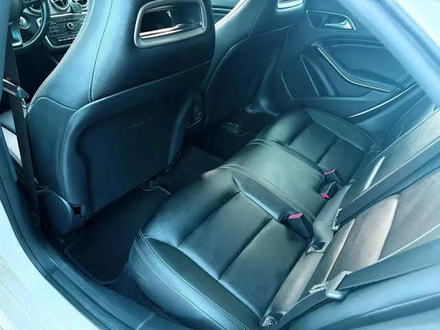 Mercedes-Benz CLA 250 * AMG PACK* KYELESS* 4 MATIC* PANO* - автомобили, коли, обяви за нови и употребявани 14