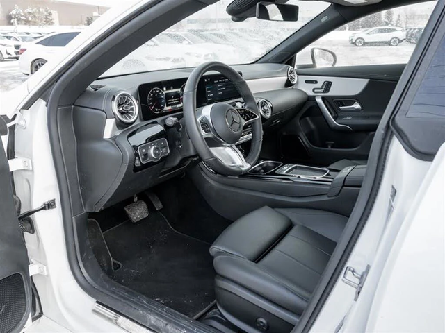 Mercedes-Benz CLA 250 * 4MATIC* Автокредит(Цена до БГ) - автомобили, коли, обяви за нови и употребявани 4