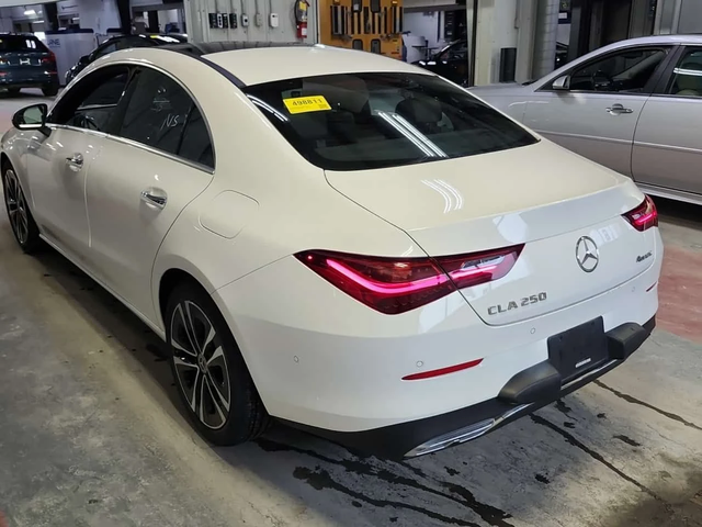 Mercedes-Benz CLA 250 360 KAMEРИ| АМБИЕНТ| PANO| ПАМЕТ| - автомобили, коли, обяви за нови и употребявани 3