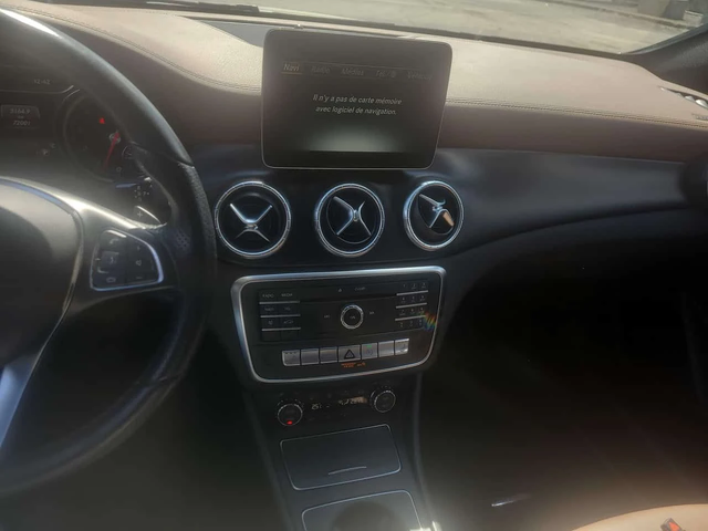 Mercedes-Benz CLA 250 ПОДГРЕВИ * KEYLESS * CARFAX - автомобили, коли, обяви за нови и употребявани 8