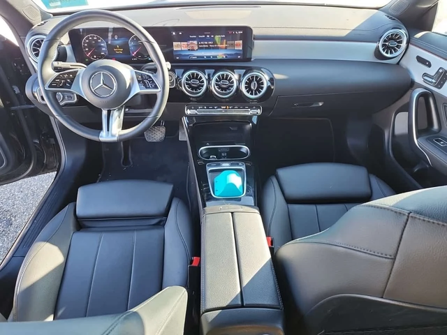 Mercedes-Benz CLA 250 ПАМЕТ| ПАНОРАМА| 360| АМБИЕНТ| - автомобили, коли, обяви за нови и употребявани 8