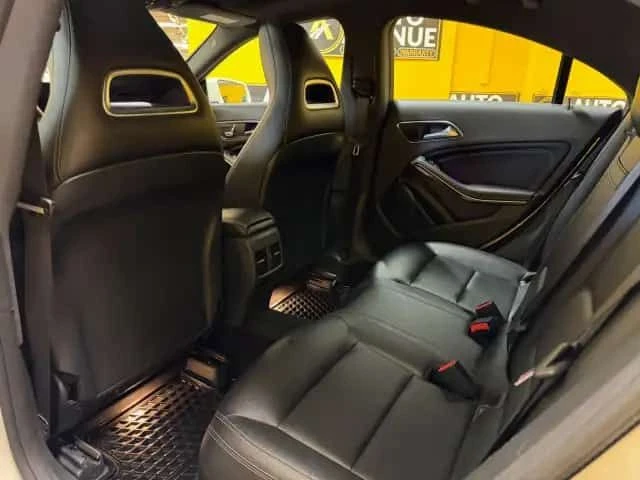 Mercedes-Benz CLA 250 NAVI * КАМЕРА * ПОДГРЕВИ * CARFAX - автомобили, коли, обяви за нови и употребявани 10