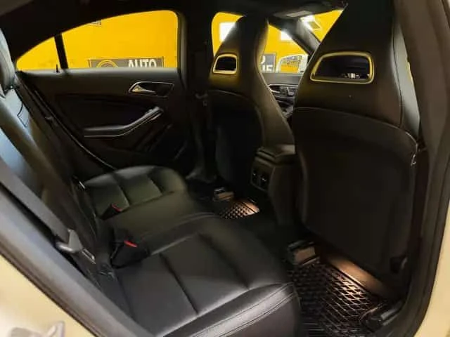 Mercedes-Benz CLA 250 NAVI * КАМЕРА * ПОДГРЕВИ * CARFAX - автомобили, коли, обяви за нови и употребявани 11