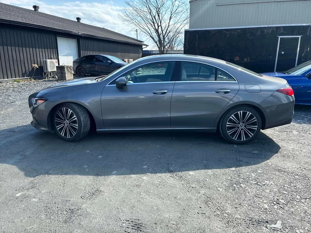 Mercedes-Benz CLA 250 | DISTRONIC| 360| PANO| ПОДГРЕВИ| КЛИП| CARFAX - автомобили, коли, обяви за нови и употребявани 3