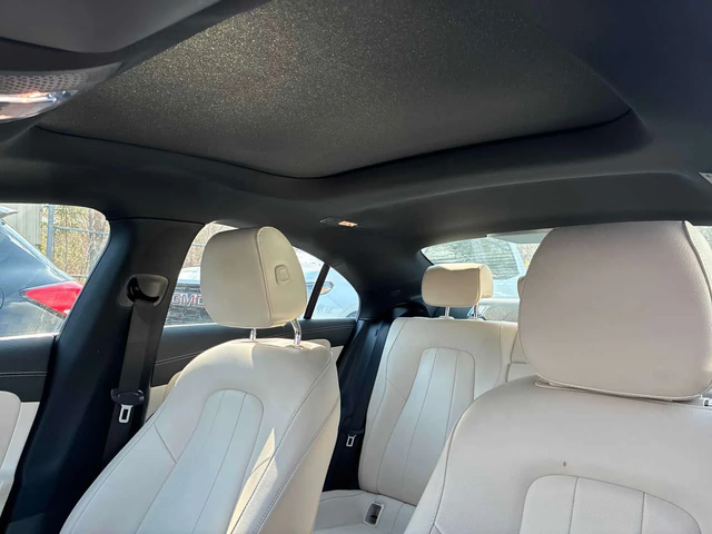 Mercedes-Benz CLA 250 | DISTRONIC| 360| PANO| ПОДГРЕВИ| КЛИП| CARFAX - автомобили, коли, обяви за нови и употребявани 9