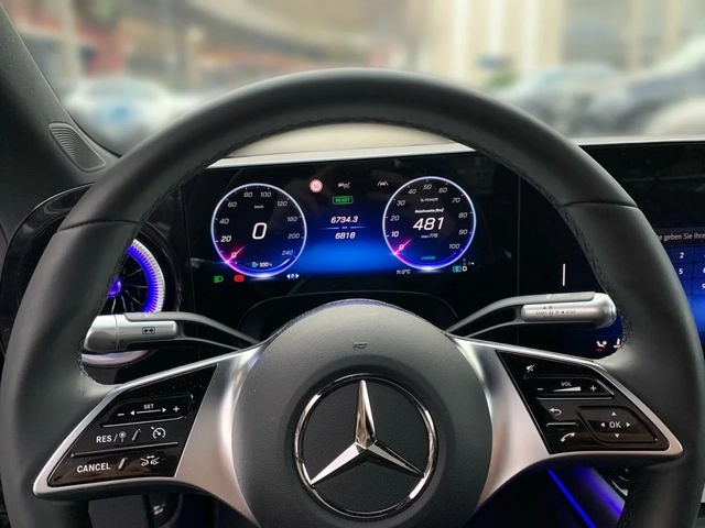 Mercedes-Benz CLA 250 + EQ Premium DISTR MultiB 360 W/P Pano Massage B/S - автомобили, коли, обяви за нови и употребявани 7