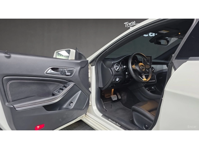 Mercedes-Benz CLA 250 4MATIC* КОЖА* ПОДГРЕВ* PANO* - автомобили, коли, обяви за нови и употребявани 8