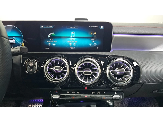 Mercedes-Benz CLA 250 4MATIC - автомобили, коли, обяви за нови и употребявани 10