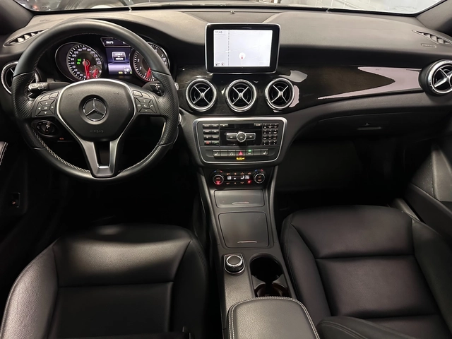 Mercedes-Benz CLA 250 4MATIC | AMG Package | Sunroof | Navigation | Blin - автомобили, коли, обяви за нови и употребявани 14