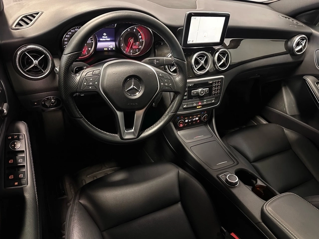 Mercedes-Benz CLA 250 4MATIC | AMG Package | Sunroof | Navigation | Blin - автомобили, коли, обяви за нови и употребявани 4