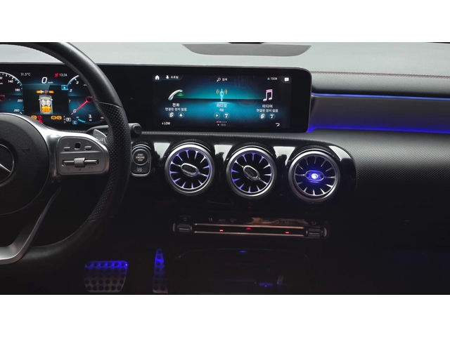 Mercedes-Benz CLA 250 4MATIC - автомобили, коли, обяви за нови и употребявани 11