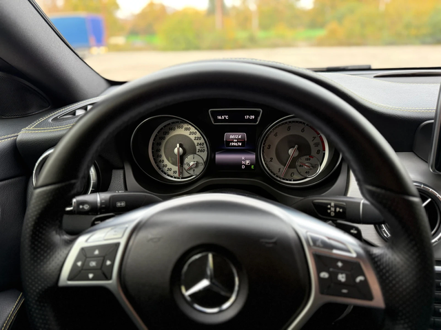 Mercedes-Benz CLA 250i AMG ORANGE ART EDITION - автомобили, коли, обяви за нови и употребявани 12