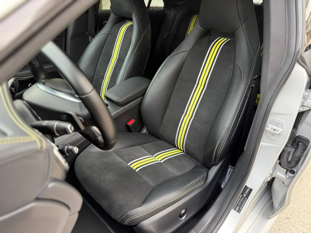 Mercedes-Benz CLA 250i AMG ORANGE ART EDITION - автомобили, коли, обяви за нови и употребявани 9