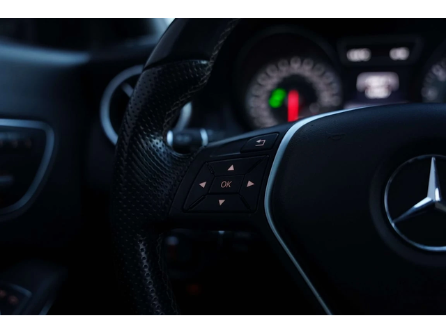 Mercedes-Benz CLA * CLA250 4MATIC * CARFAX * ЦЕНА ДО БГ - автомобили, коли, обяви за нови и употребявани 9