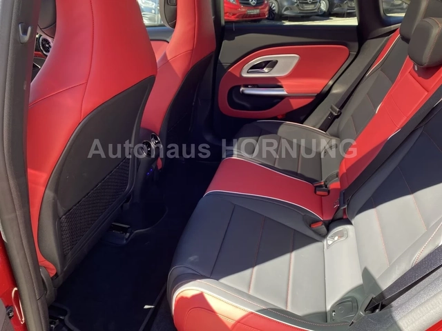 Mercedes-Benz CLA 350 4matic AMG DISTR HUD 360* Digital.Lights PANO - автомобили, коли, обяви за нови и употребявани 9