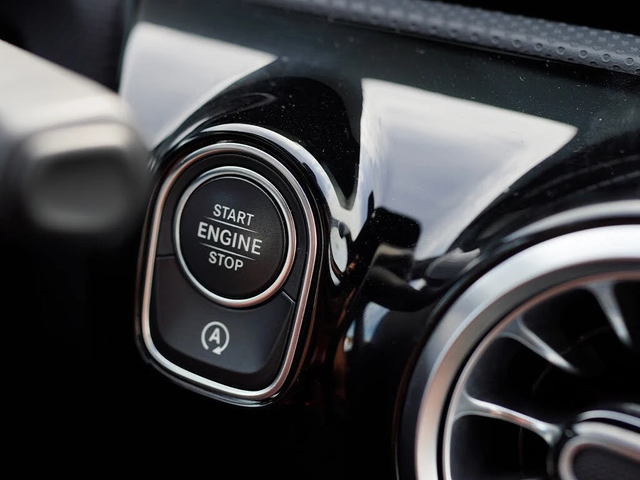 Mercedes-Benz CLA * АвтоКредит * (ЦЕНА ДО БГ) - автомобили, коли, обяви за нови и употребявани 15