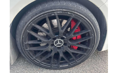 mercedes-benz-cla-45-amg - 5