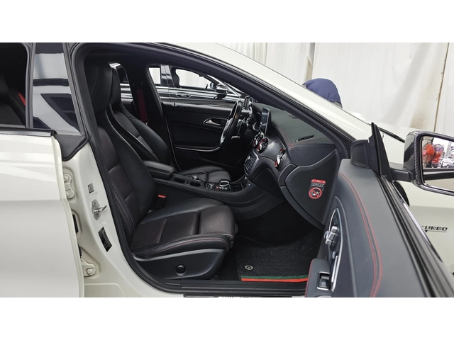 Mercedes-Benz CLA 45 AMG 4MATIC | Sunroof | Navigation | Memory | Camera - автомобили, коли, обяви за нови и употребявани 8