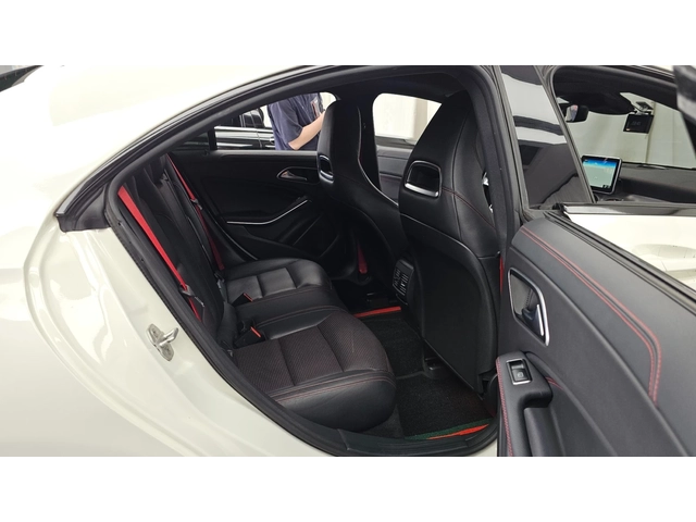Mercedes-Benz CLA 45 AMG 4MATIC | Sunroof | Navigation | Memory | Camera - автомобили, коли, обяви за нови и употребявани 9