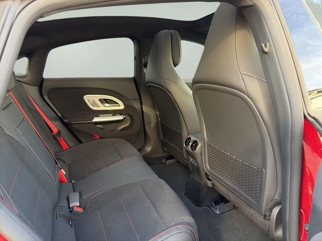 Mercedes-Benz CLA 250 - автомобили, коли, обяви за нови и употребявани 7