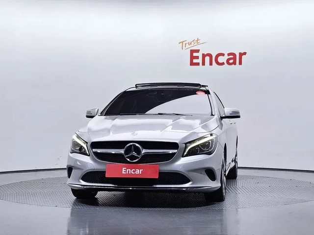 Mercedes-Benz CLA 2.5 - автомобили, коли, обяви за нови и употребявани 2