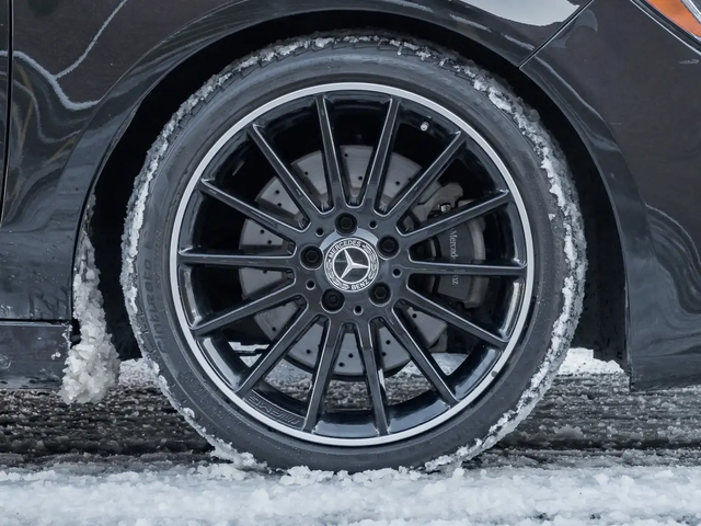 Mercedes-Benz CLA CLA250 4Matic -One Owner-Premium and Sport Pkg-18i All Wheel Drive - автомобили, коли, обяви за нови и употребявани 3