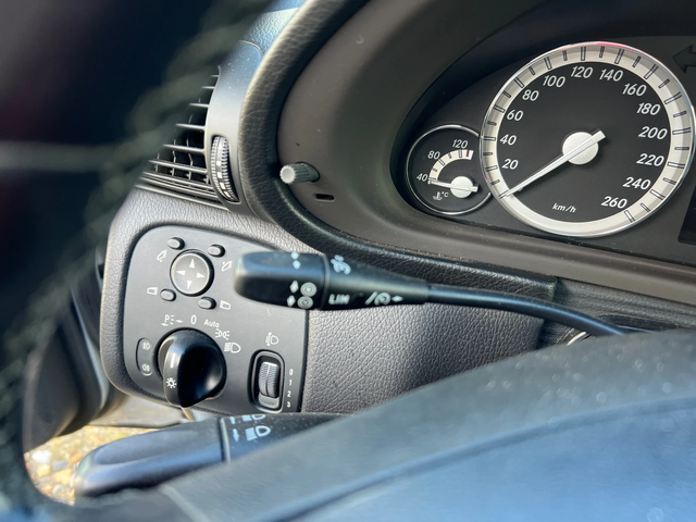 Mercedes-Benz CLC 180 Компресор 143к.с./Подгрев/Темпомат/Парктроник - автомобили, коли, обяви за нови и употребявани 14