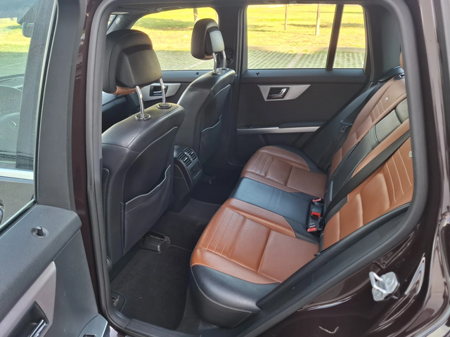 Mercedes-Benz CLK 350CDI DESIGNO 4MATIC NAVI Кожа - автомобили, коли, обяви за нови и употребявани 6