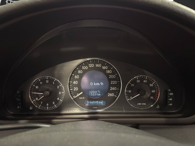 Mercedes-Benz CLK 500 - автомобили, коли, обяви за нови и употребявани 10