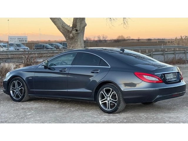 Mercedes-Benz CLS 250 d= Sport Pack= Distronic= Keyless Go= - автомобили, коли, обяви за нови и употребявани 6