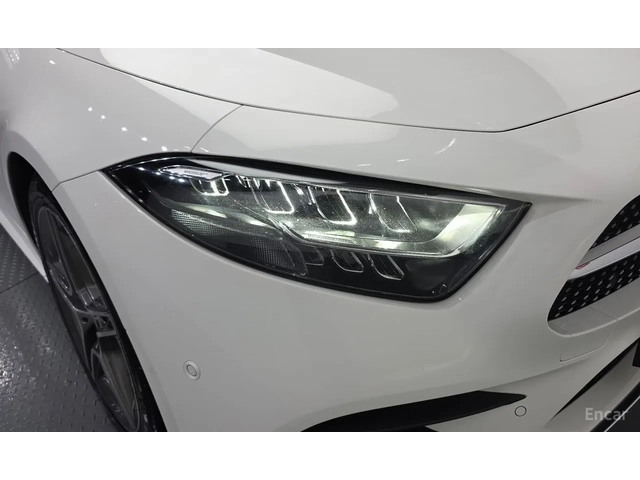 Mercedes-Benz CLS 300 AMG-line - автомобили, коли, обяви за нови и употребявани 12