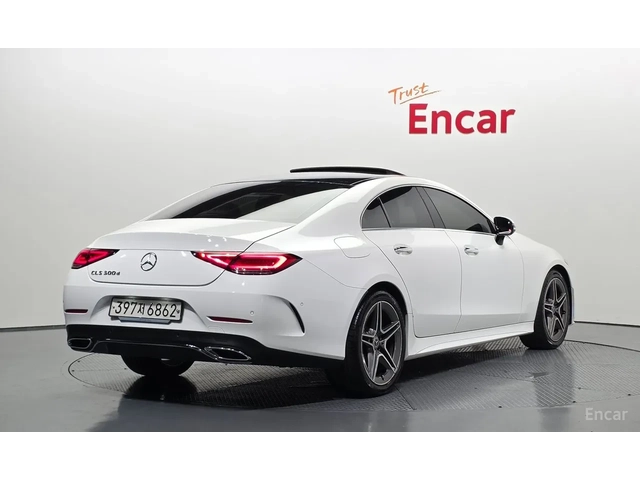 Mercedes-Benz CLS 300 AMG-line - автомобили, коли, обяви за нови и употребявани 1