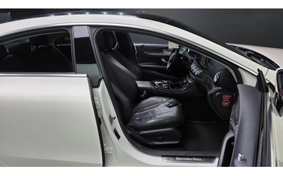 Mercedes-Benz CLS 300 - автомобили, коли, обяви за нови и употребявани 10
