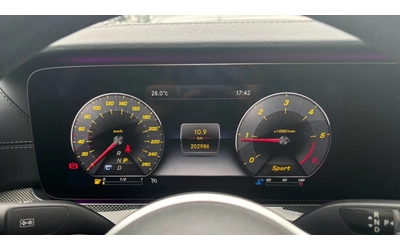 Mercedes-Benz CLS 300 d AMG Line - автомобили, коли, обяви за нови и употребявани 7