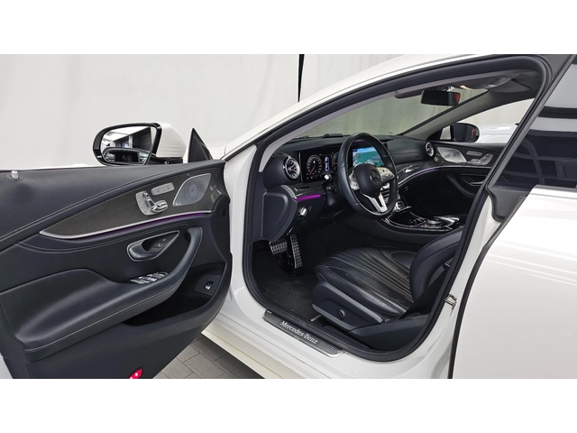 Mercedes-Benz CLS 300 d AMG Line - автомобили, коли, обяви за нови и употребявани 8