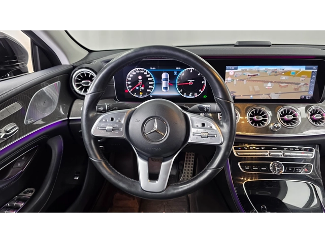 Mercedes-Benz CLS 300 CLS300d AMG Line | HUD | Панорама - автомобили, коли, обяви за нови и употребявани 11